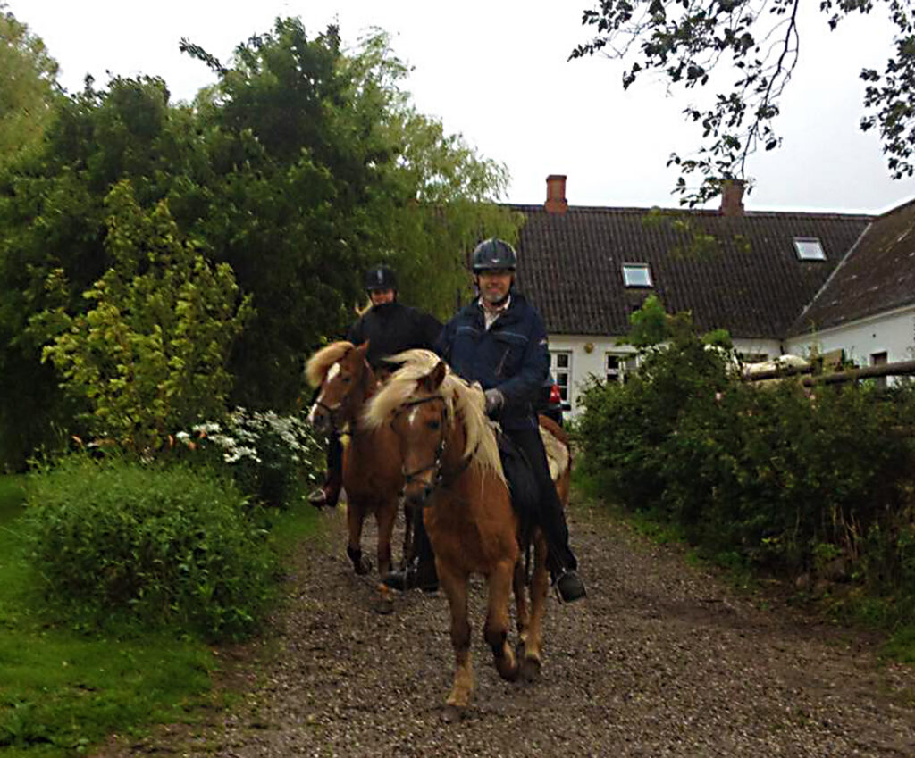 Josefine og John skal ride råddent